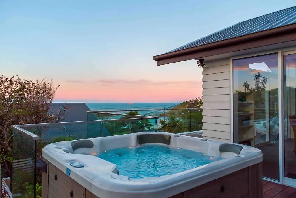 Sea View Paradise With Hot Tub location